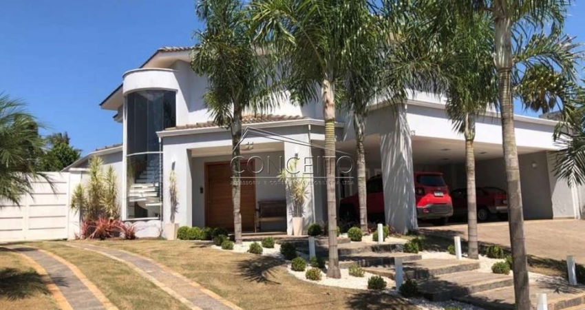 Sobrado à venda no condomínio Park Campestre com 560 m² | 3 dormitórios, sendo 1 suíte e 3 vagas de garagem.