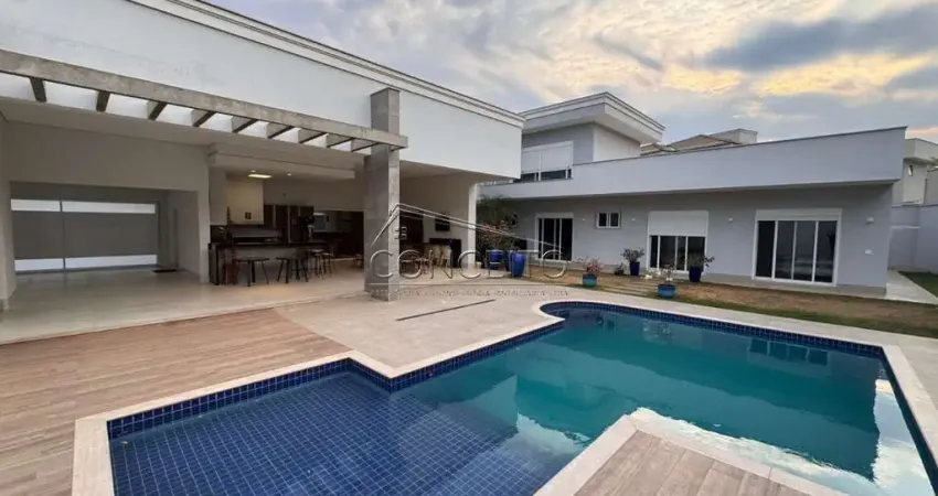 Casa térrea com mezanino à venda no condomínio residencial villa d'aquila com área construída de 451,16 m² | 3 suítes com closet e 6 vagas de garagem