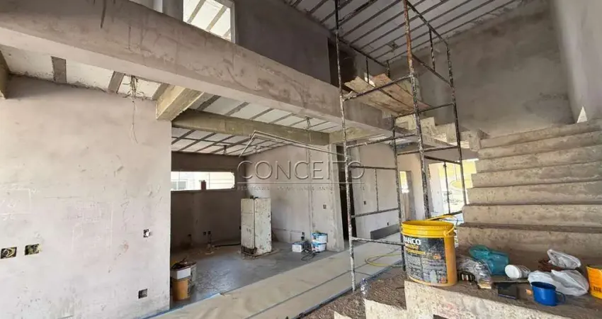 Sobrado em construção à venda no condomínio morada do engenho com área construída de 576 m² | 3 suítes e 6 vagas de garagem.