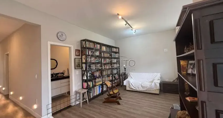 Casa térrea à venda no condomínio morada do engenho com área construída de 305,11 m² | 2 suítes, espaços amplos e 4 vagas de garagem.