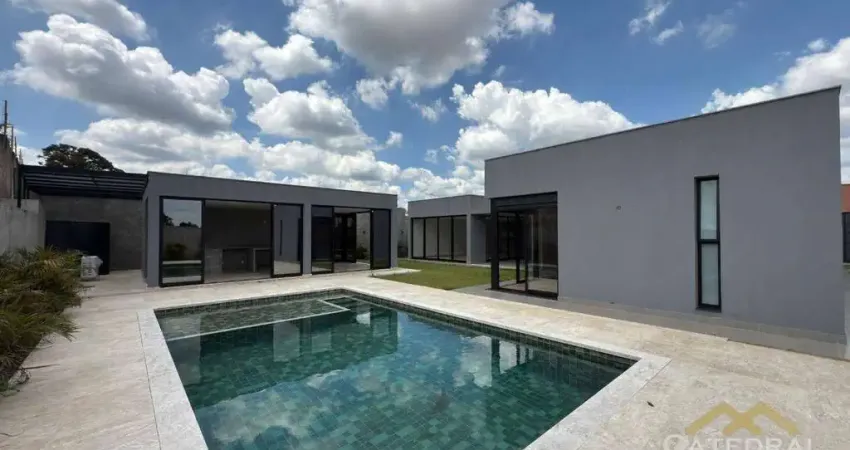 Casa térrea com 3 suítes, piscina e área gourmet à venda no condomínio quinta do pinhal – cabreúva/sp | 479m² construídos
