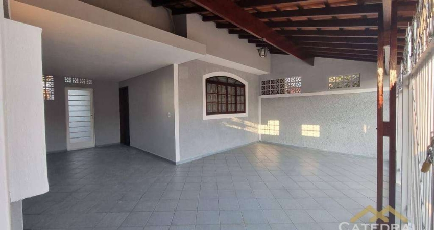 Sobrado com 3 dormitórios à venda, 175 m² por R$ 650.000,00 - Vila Rio Branco - Jundiaí/SP
