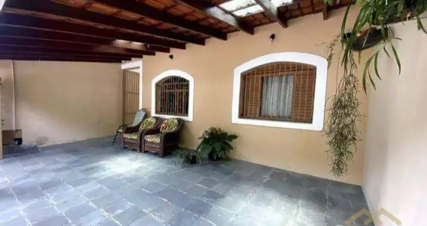 Conforto e Espaço: Casa com 2 Quartos e 3 Vagas Cobertas no Bairro Ponte São João!