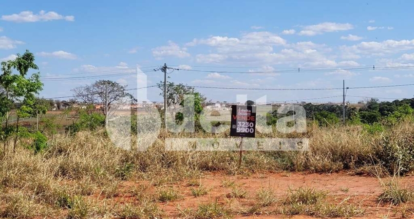 Terreno disponível para venda 250 m² no bairro Loteamento Luizote de Freitas IV em Uberlândia-MG