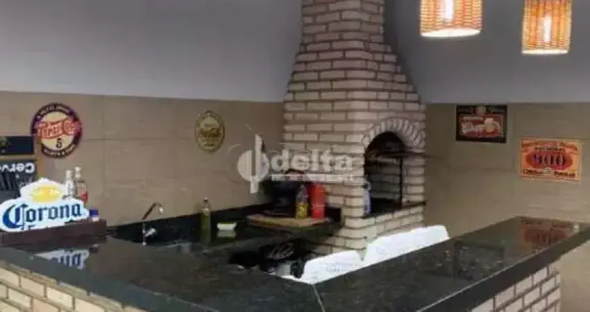 Casa residencial disponível para venda no bairro alto umuarama em uberlândia-mg