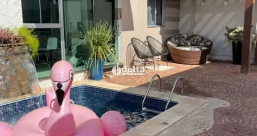 Casa residencial com 4 quartos, sendo 1 suíte disponível para locação no bairro taiaman em uberlândia-mg