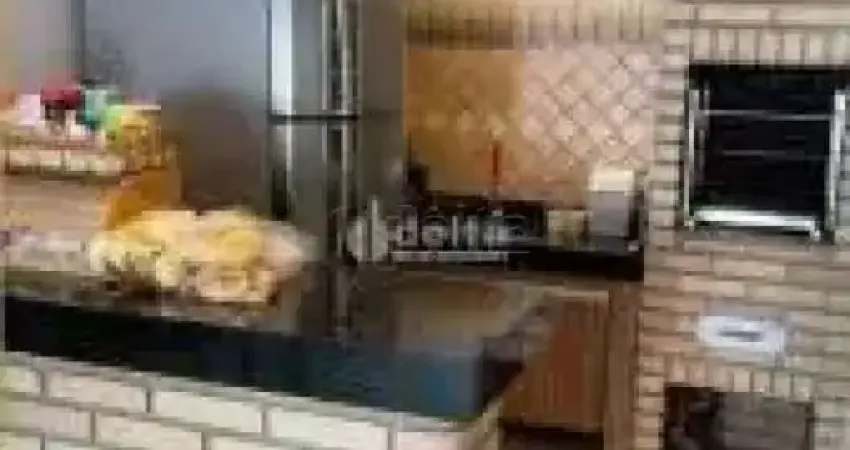 Casa residencial disponível para venda e locação no bairro Taiaman em Uberlândia-MG