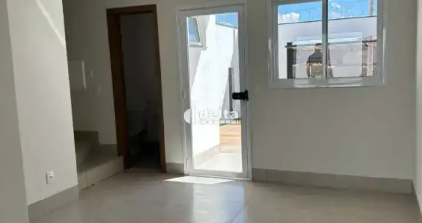 Casa residencial disponível para venda no bairro Verde Vida em Uberlândia-MG