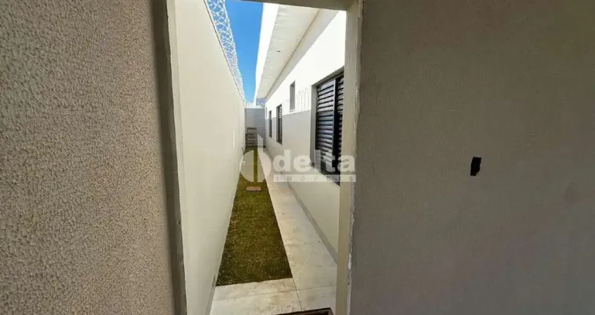 Casa residencial disponível para venda no bairro Novo Mundo em Uberlândia-MG