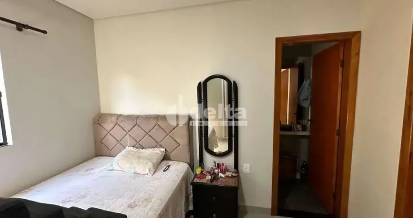 Casa residencial disponível para venda no bairro dona zulmira em uberlândia - mg