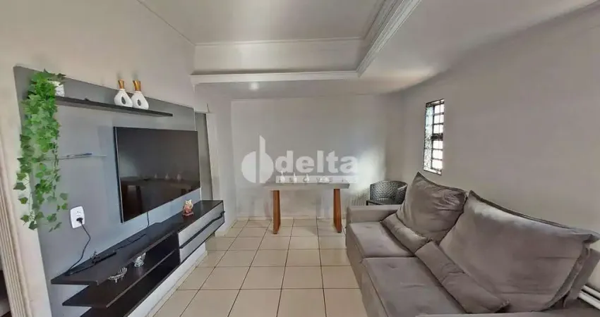 Casa residencial disponível para venda no bairro Taiman em Uberlândia-MG