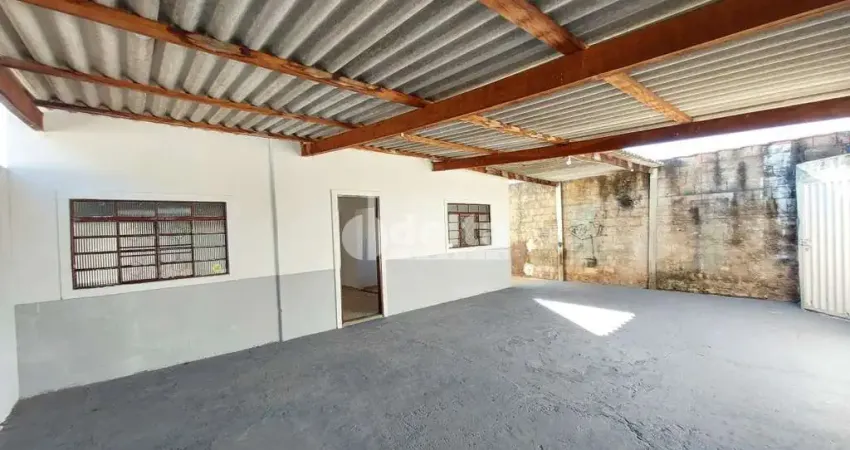 Casa com 3 quartos à venda no Mansour, Uberlândia 