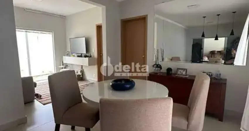 Casa residencial disponível para venda no bairro chácaras tubalina e quartel em uberlândia-mg.