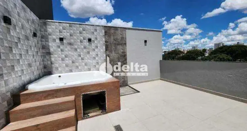 Cobertura disponível para venda no bairro Santa Mônica em Uberlândia-MG