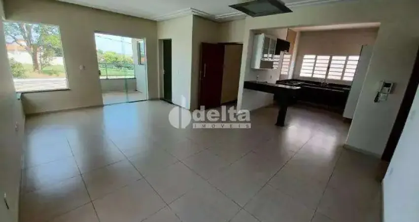 Casa residencial disponível para venda no bairro Jardim Inconfidência em Uberlândia-MG