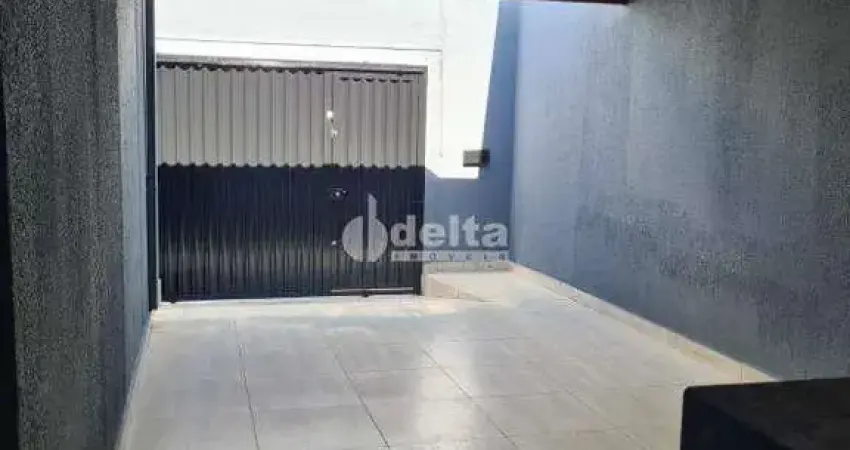 Casa residencial disponível para venda no bairro Nova Uberlândia em Uberlândia-MG