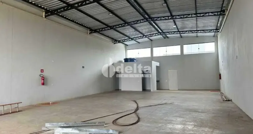 Galpão disponível para locação e venda no bairro Grand Ville em Uberlândia-MG