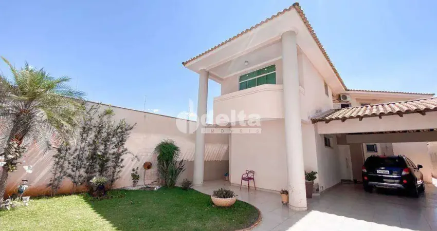 Casa  residencial disponível para venda no bairro Tibery em Uberlândia-MG