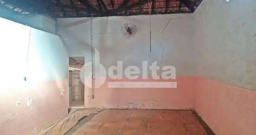 Galpão disponível para venda e locação no bairro Martins em Uberlândia-MG