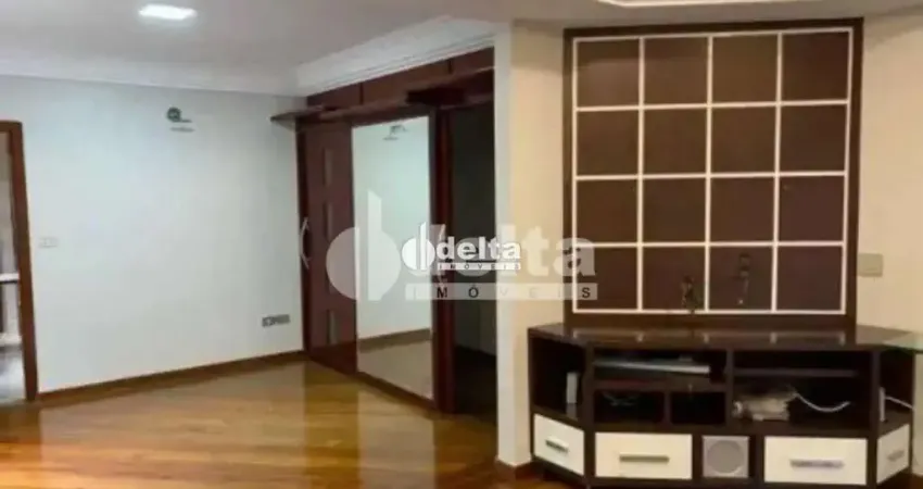 Casa residencial disponível para venda no bairro brasil em uberlândia-mg