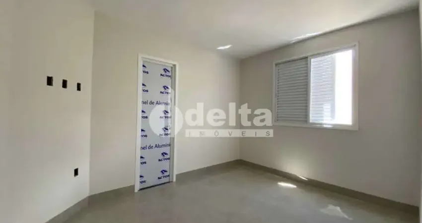 Casa residencial disponível para venda no bairro Jardim Inconfidência em Uberlândia-MG