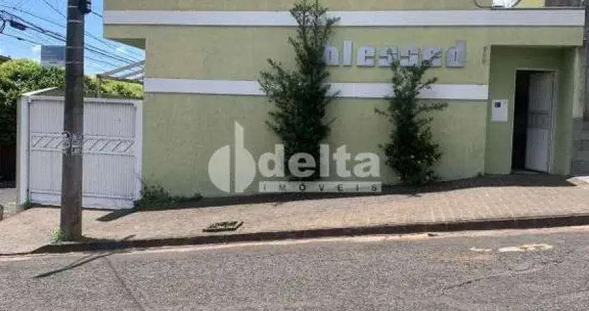 Casa residencial disponível para venda no bairro Tabajaras em Uberlândia-MG