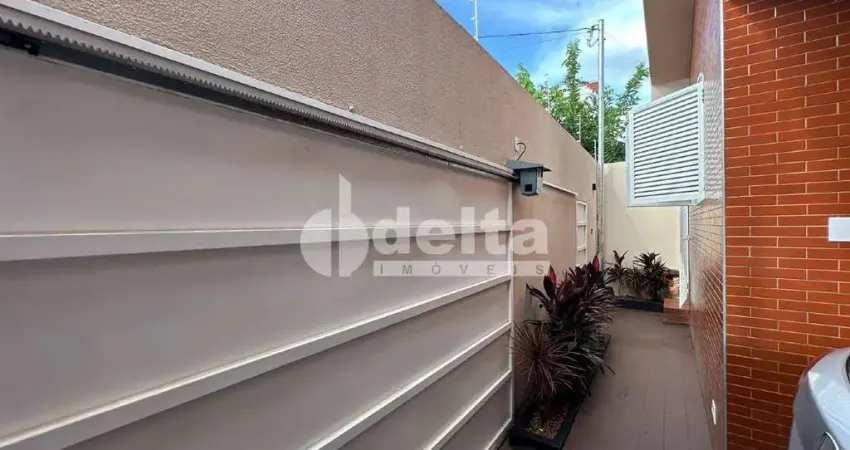 Casa residencial disponível para venda no bairro Fundinho em Uberlândia-MG