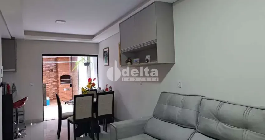 Casa residencial estilo sobrado disponível para venda no bairro novo mundo em uberlândia-mg