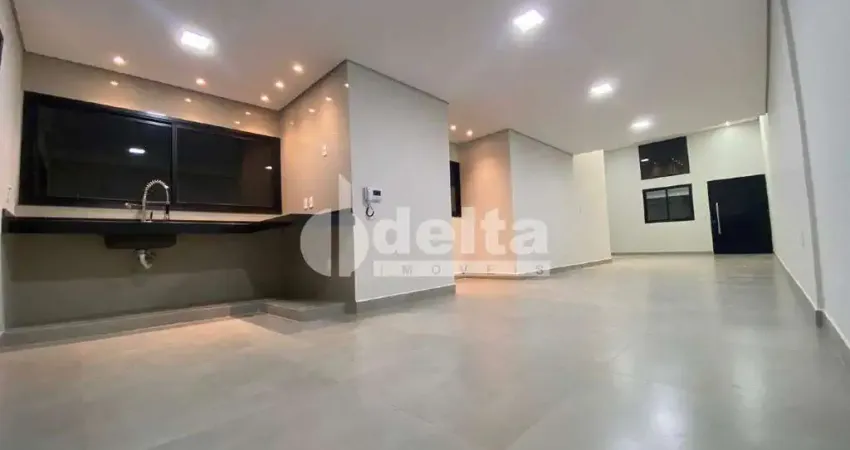 Casa residencial disponível para venda no bairro Custódio Pereira em Uberlândia-MG