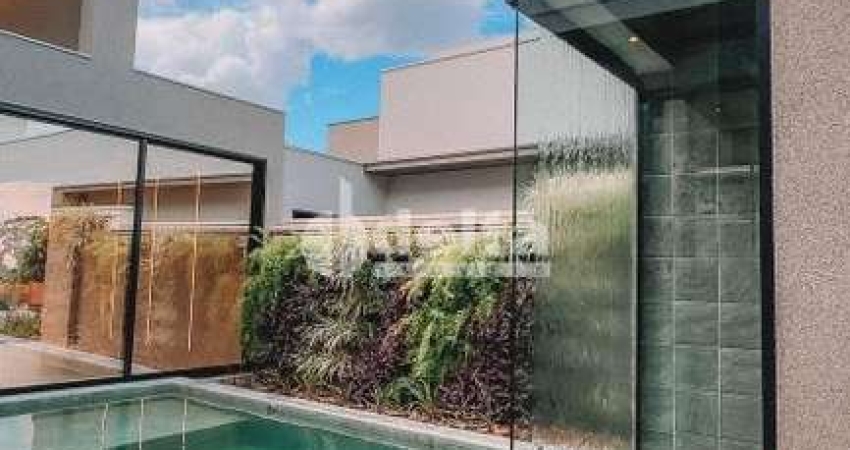 Casa no condomínio Alphaville 1 disponível para venda em Uberlândia-MG