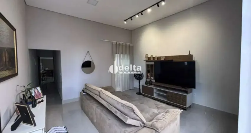 Casa residencial disponível para locação e venda no bairro Granada em Uberlândia-MG.