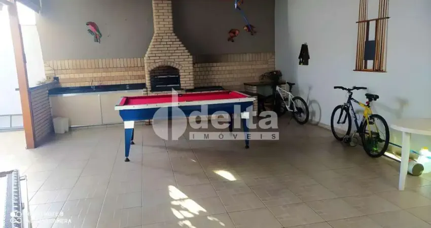 Casa residencial disponível para locação e venda no bairro morada da colina em uberlândia-mg