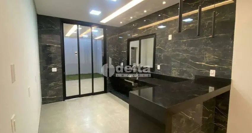 Casa residencial disponível para venda no bairro Granada em Uberlândia-MG