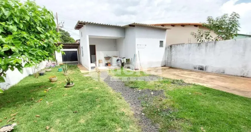 Casa residencial disponível para venda no bairro Aclimação em Uberlândia-MG