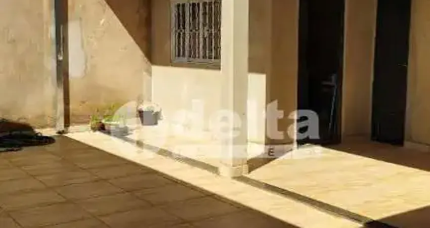 Casa residencial disponível para venda no bairro Morumbi em Uberlândia-MG
