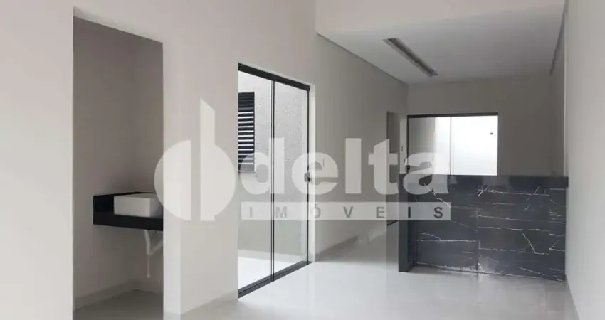 Casa residencial disponível para venda no bairro Novo Mundo em Uberlândia-MG