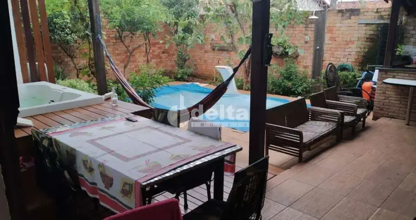 Casa residencial disponível para locação e venda no bairro santa luzia em uberlândia-mg