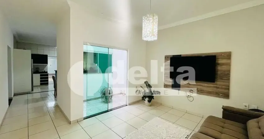 Casa residencial disponível para venda no bairro jardim inconfidência em uberlândia-mg