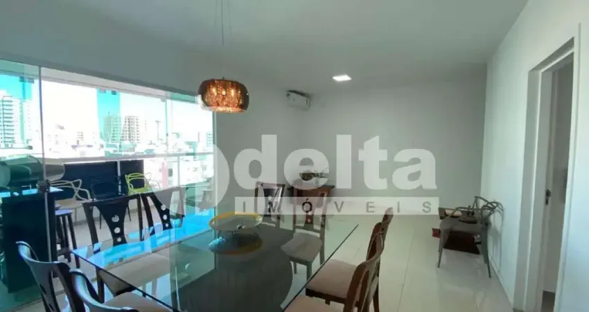 Apartamento disponível para venda no bairro Santa Mônica em Uberlândia-MG