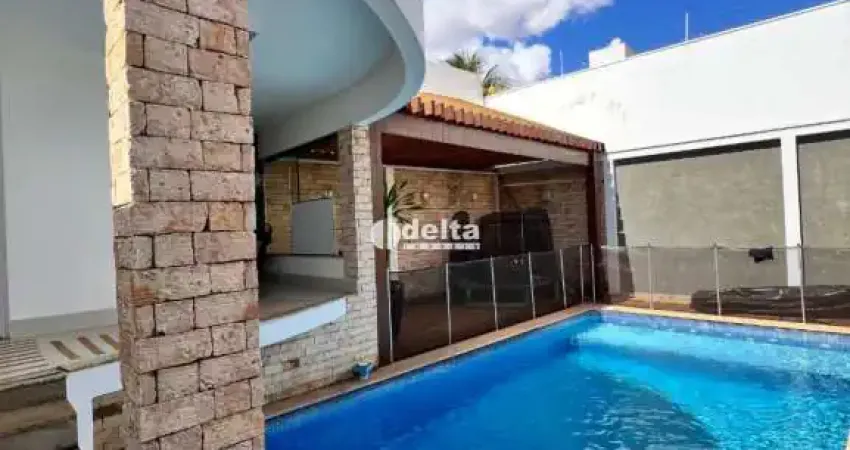 Casa residencial com 4 quartos disponível para venda no bairro morada da colina em uberlândia-mg.