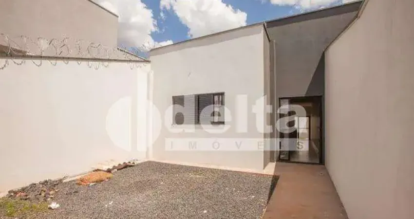 Casa residencial disponível para venda no bairro Novo Mundo em Uberlândia-MG