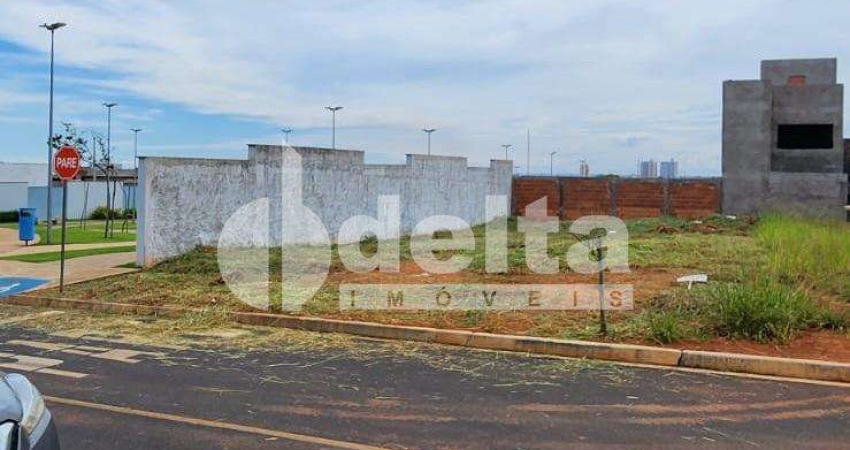 Terreno disponível para venda 250 m² no bairro Aclimação em Uberlândia-MG
