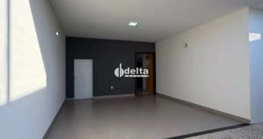 Casa residencial disponível para venda no bairro Alto Umuarama em Uberlândia-MG