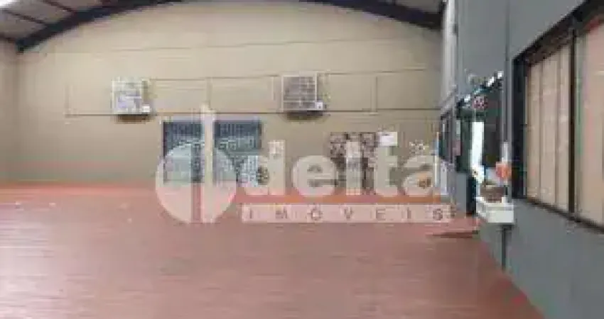 Galpão disponível para venda no bairro Chácaras Tubalina e Quartel em Uberlândia-MG