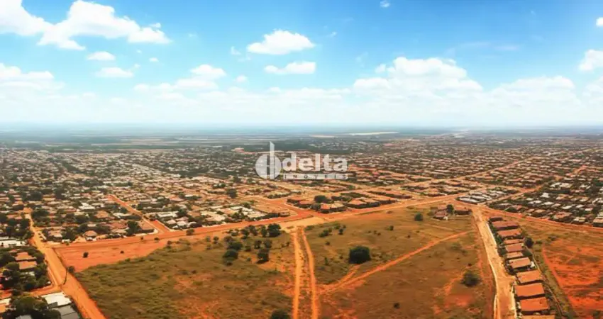 Terreno disponível para Venda 671,63 m² no bairro Praça Alto Umuarama em Uberlândia-MG