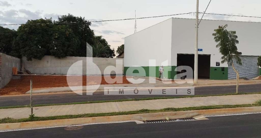 Galpão disponível para venda no bairro Aclimação em Uberlândia-MG