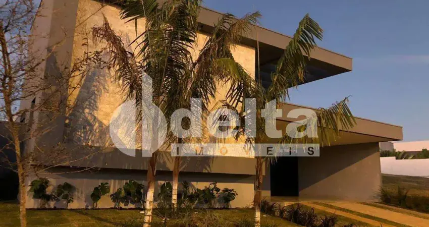 Casa no condomínio Alphaville 1 disponível para venda em Uberlândia-MG
