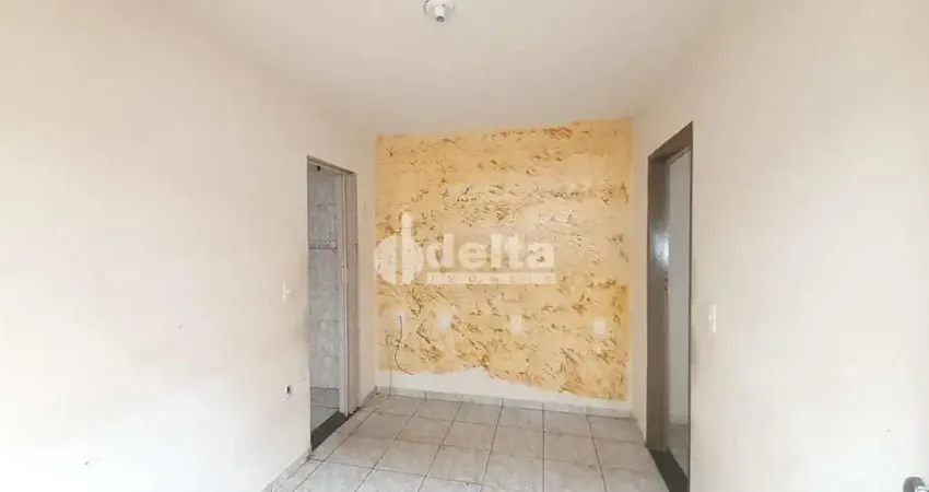 Casa residencial disponível para venda no bairro Brasil em Uberlândia-MG
