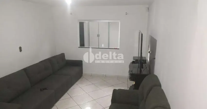 Casa com 5 quartos à venda no Maravilha, Uberlândia 