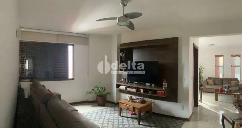 Apartamento disponível para venda no bairro Saraiva em Uberlândia-MG